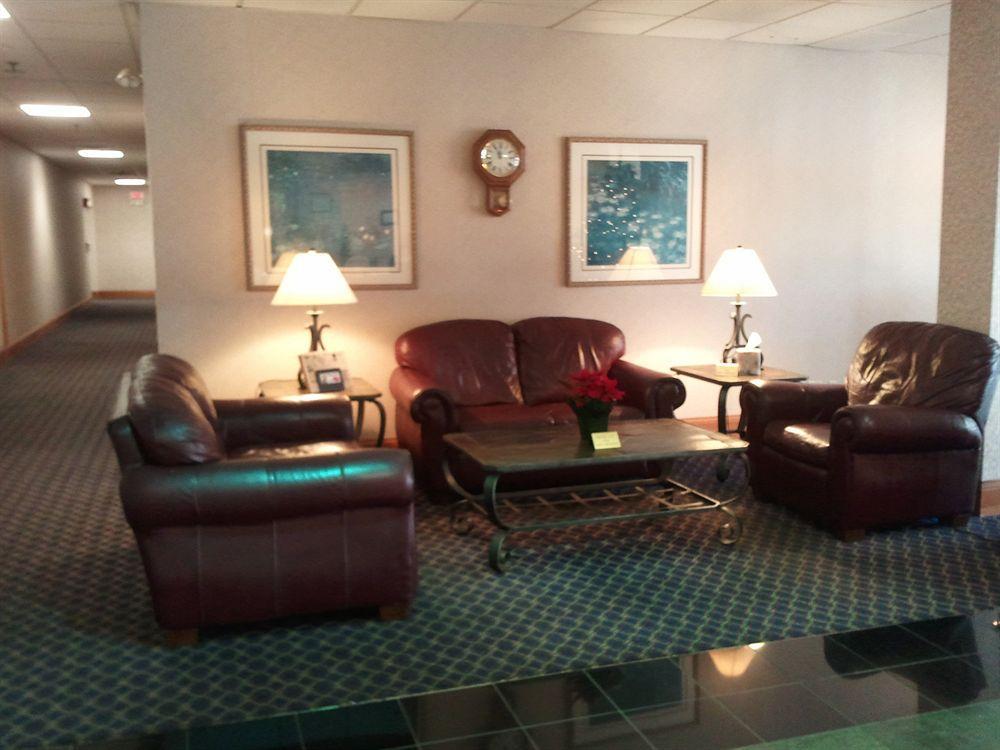 Fern Valley Hotel And Conference Center Louisville Quarto foto